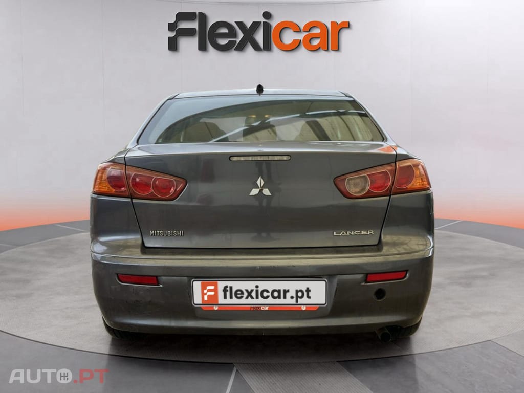 Mitsubishi Lancer 1.5 Invite