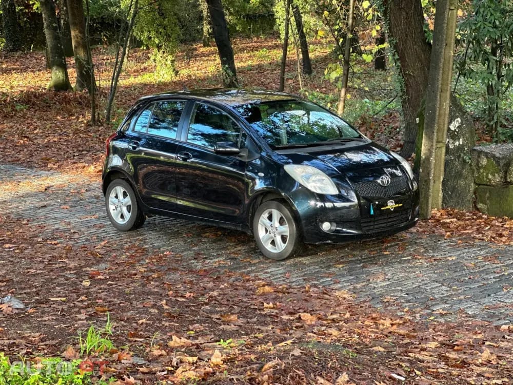 Toyota Yaris 1.0 VVT-i High Pack MM