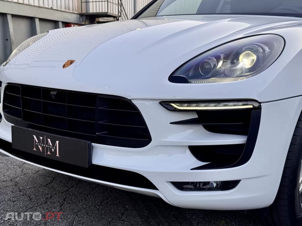 Porsche Macan S