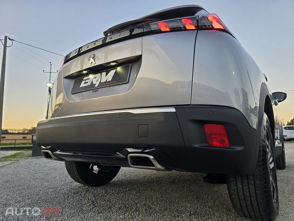 Peugeot 2008 1.2 PureTech Allure EAT8