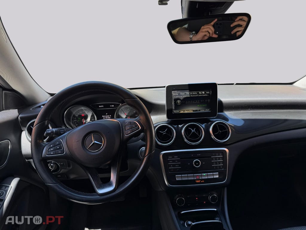 Mercedes-Benz CLA 200 D