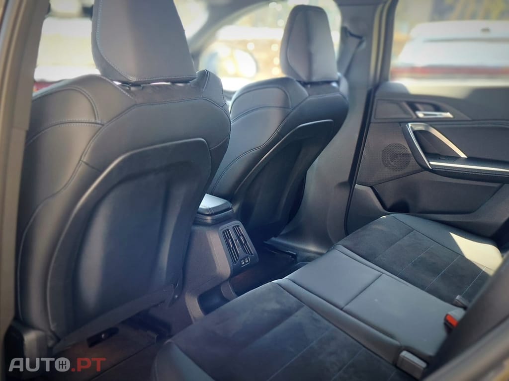 BMW iX2 eDrive20 Pack Desportivo M — fotografia 19
