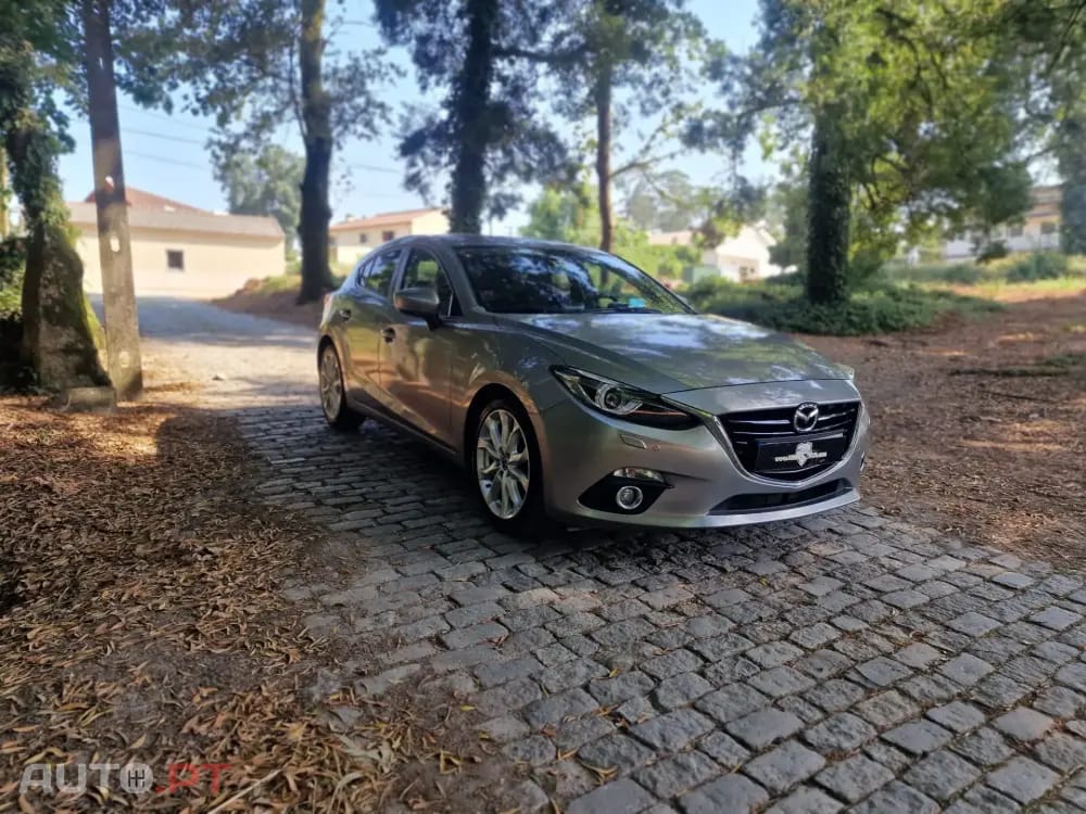 Mazda 3 1.5 Sky-D Excellence Pack Leather Navi