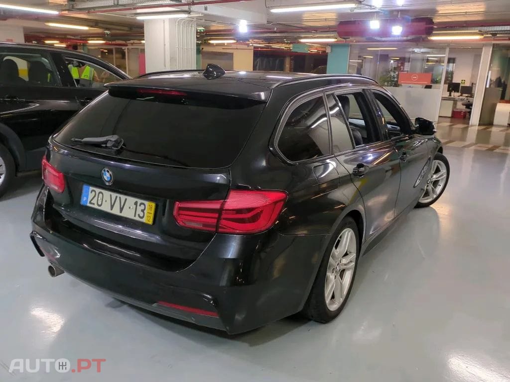 BMW 318 d Touring Ultimate Auto