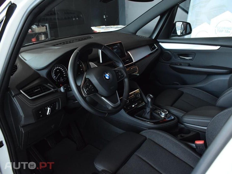 BMW 216 d 7L Line Sport