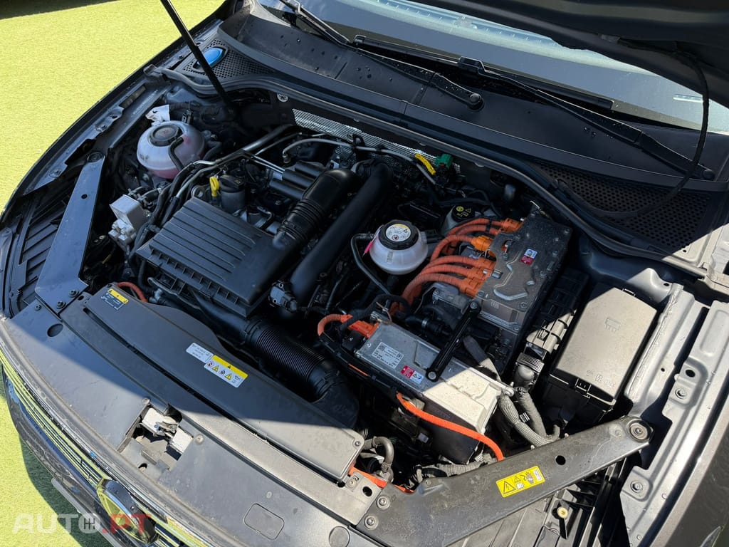 Volkswagen Passat 1.4 TSI GTE+ Plug-in