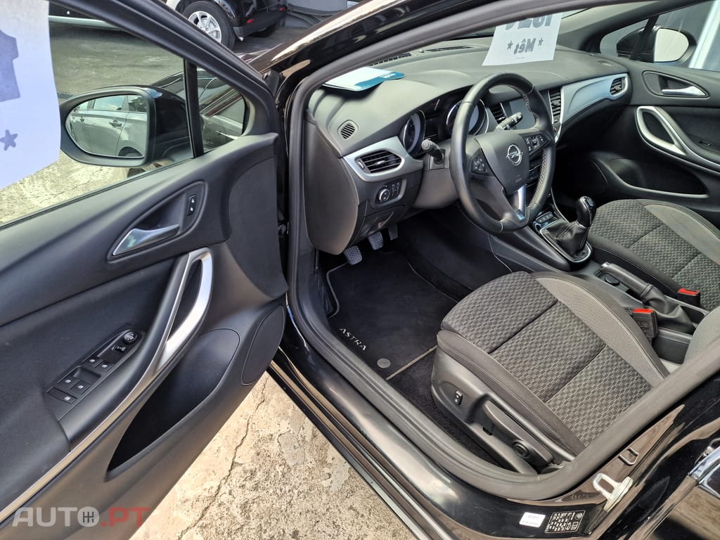Opel Astra Sports Tourer 1.2T 130cv Nacional 51 mil km
