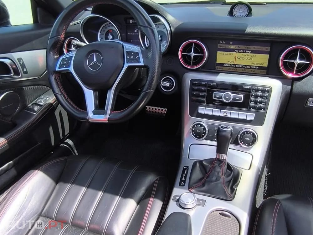 Mercedes-Benz SLK 250 (BlueEFFICIENCY) 7G-TRONIC