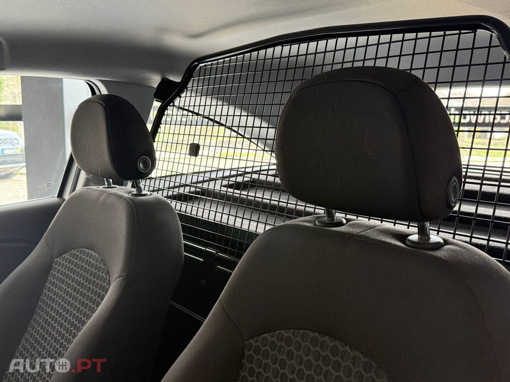 Opel Corsa Outro