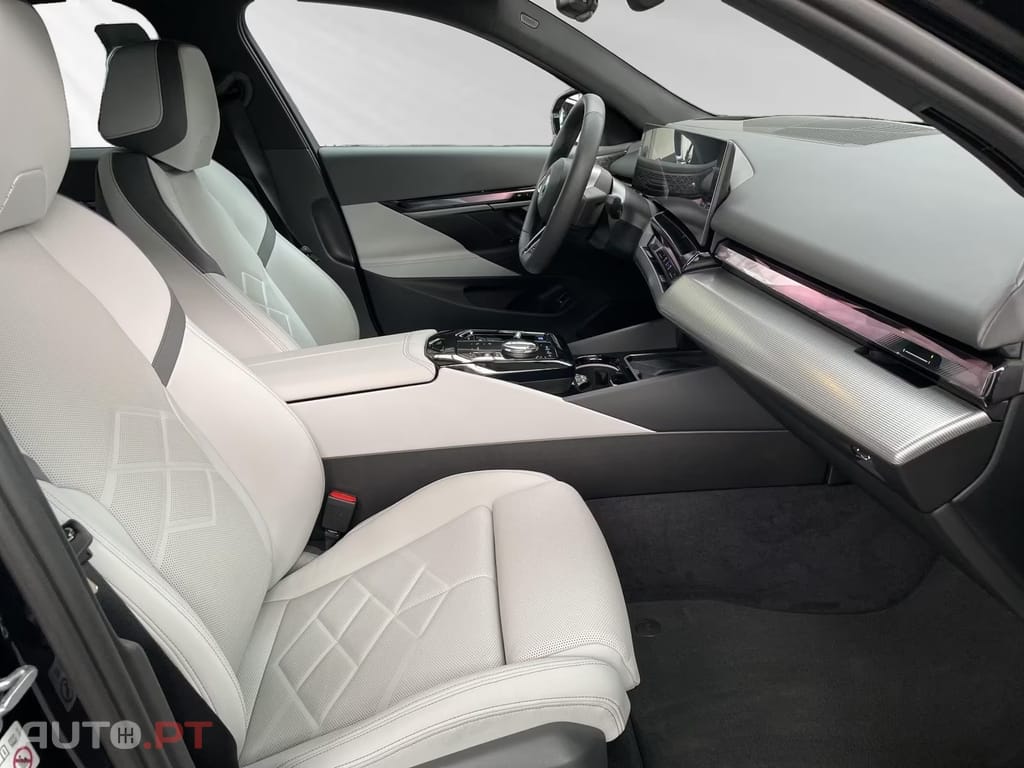 BMW i5 xDrive40