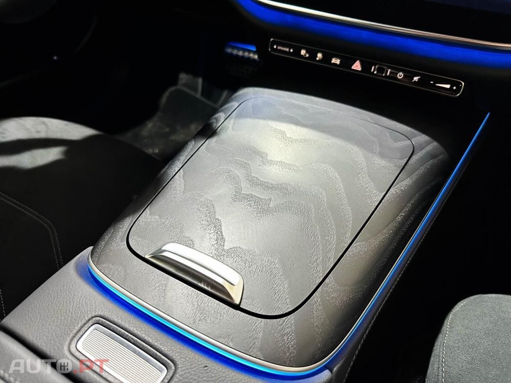 Mercedes-Benz E 300 e 9G-TRONIC AMG Line