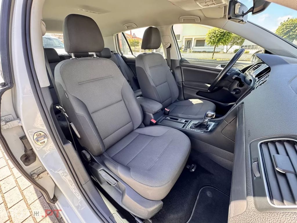 Volkswagen e-Golf Standard