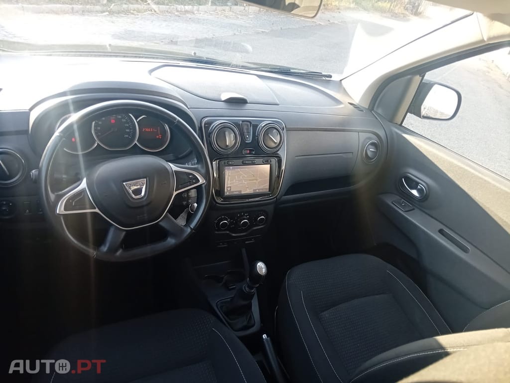 Dacia Lodgy 1.5 Blue dCi SL Go 7L