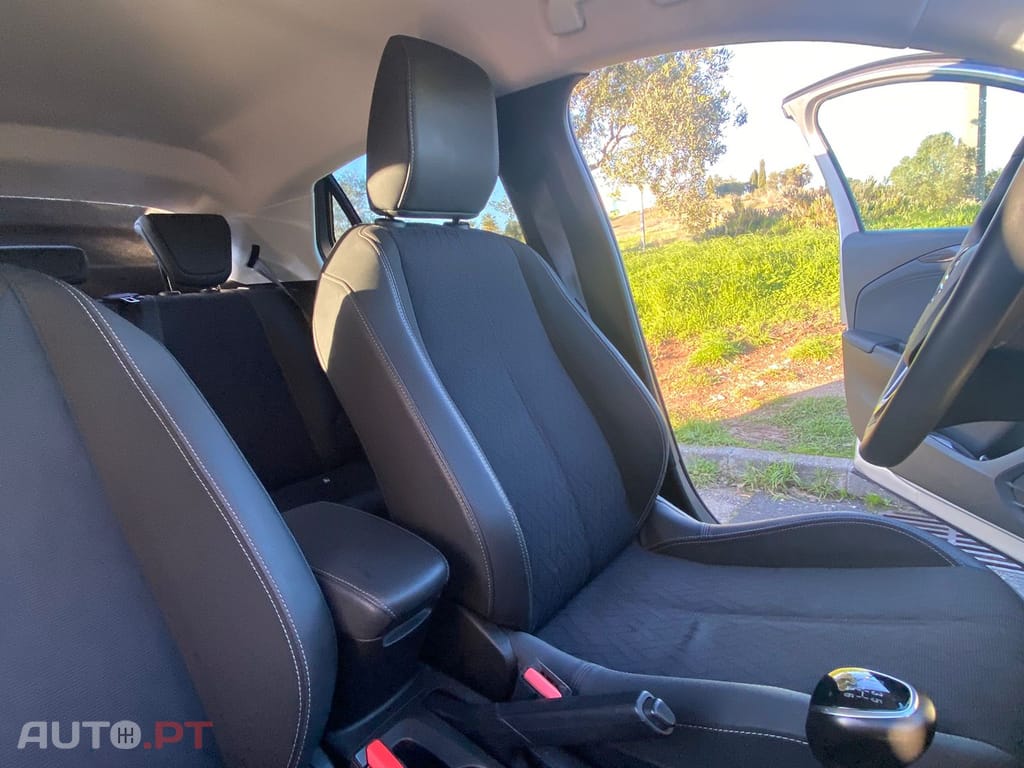 Opel Corsa 1.2 Elegance