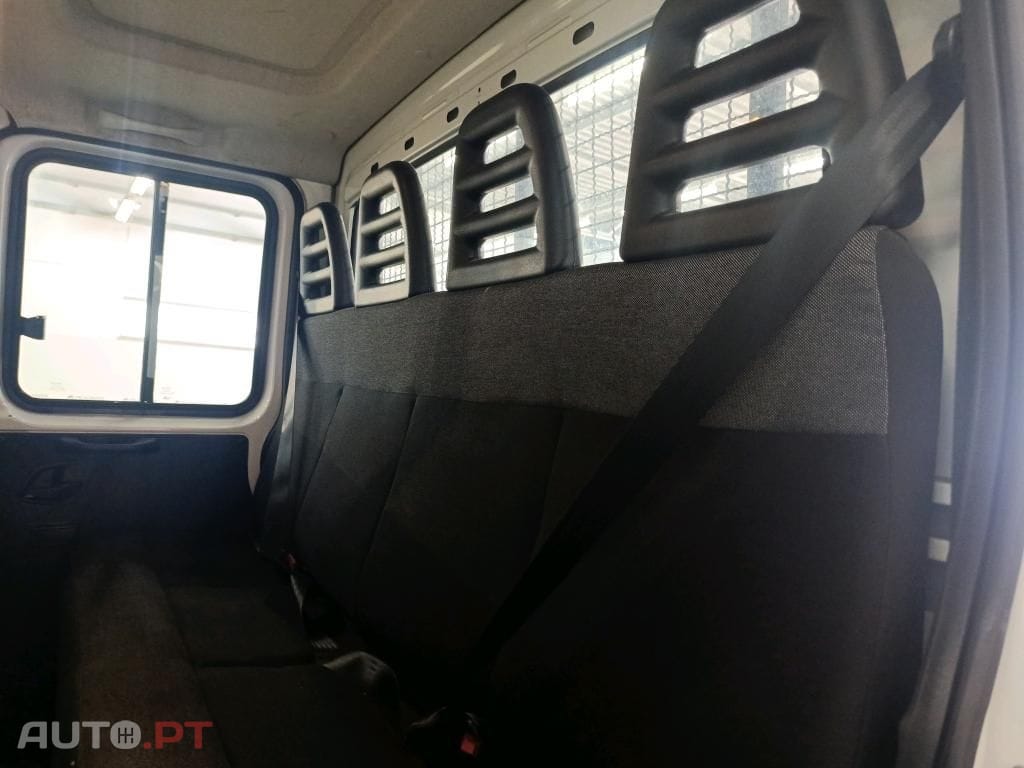 Iveco Daily Chassis Cabina 3.0 35C16H 3750 CD