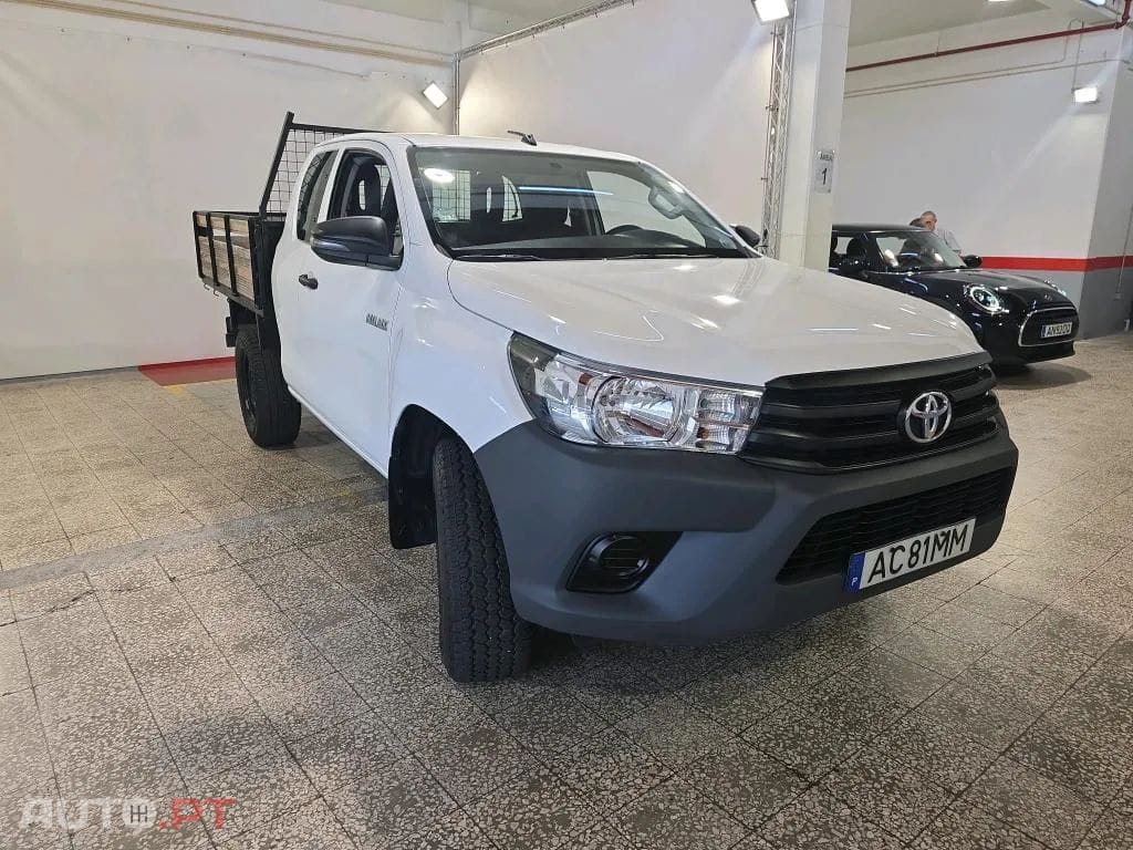 Toyota Hilux 2.4 D-4D 4WD CE CH