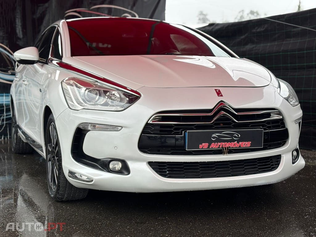 Citroen DS5 2.0 HDi Hybrid4 So Chic CMP6 88g