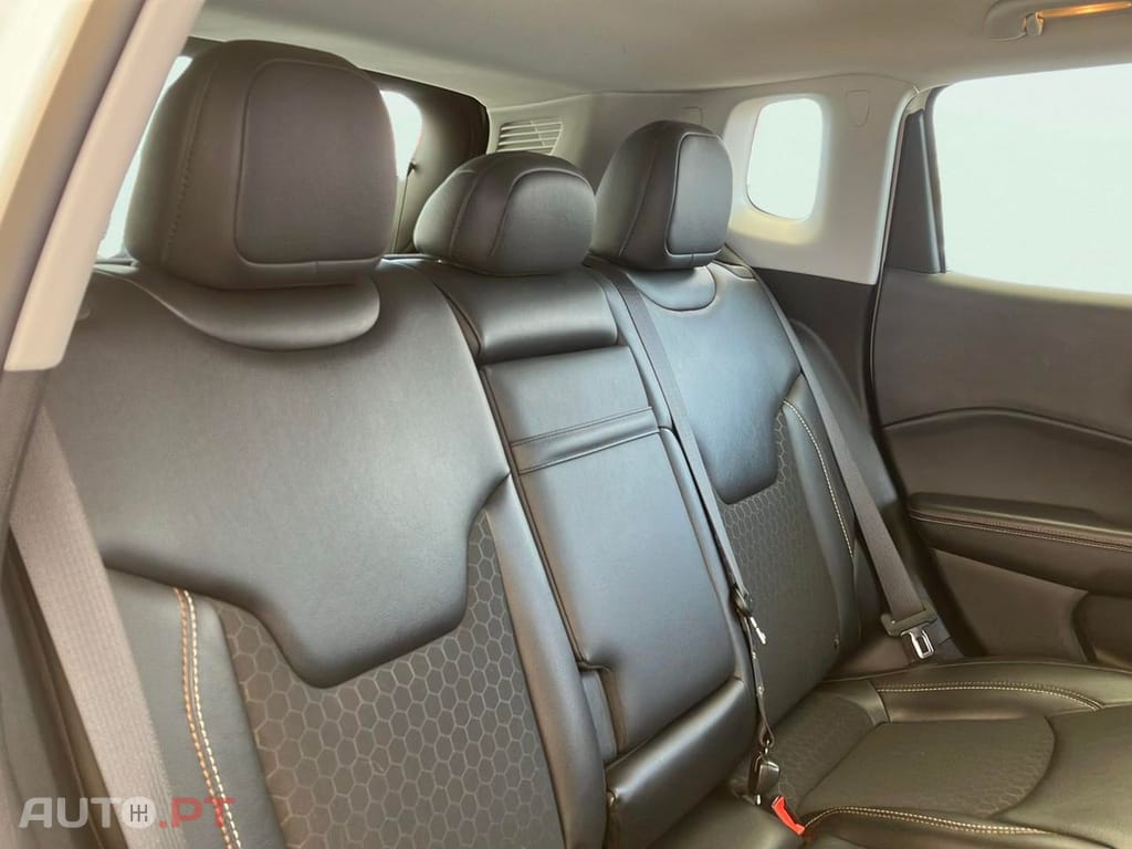 Jeep Compass 1.6 M-Jet Longitude