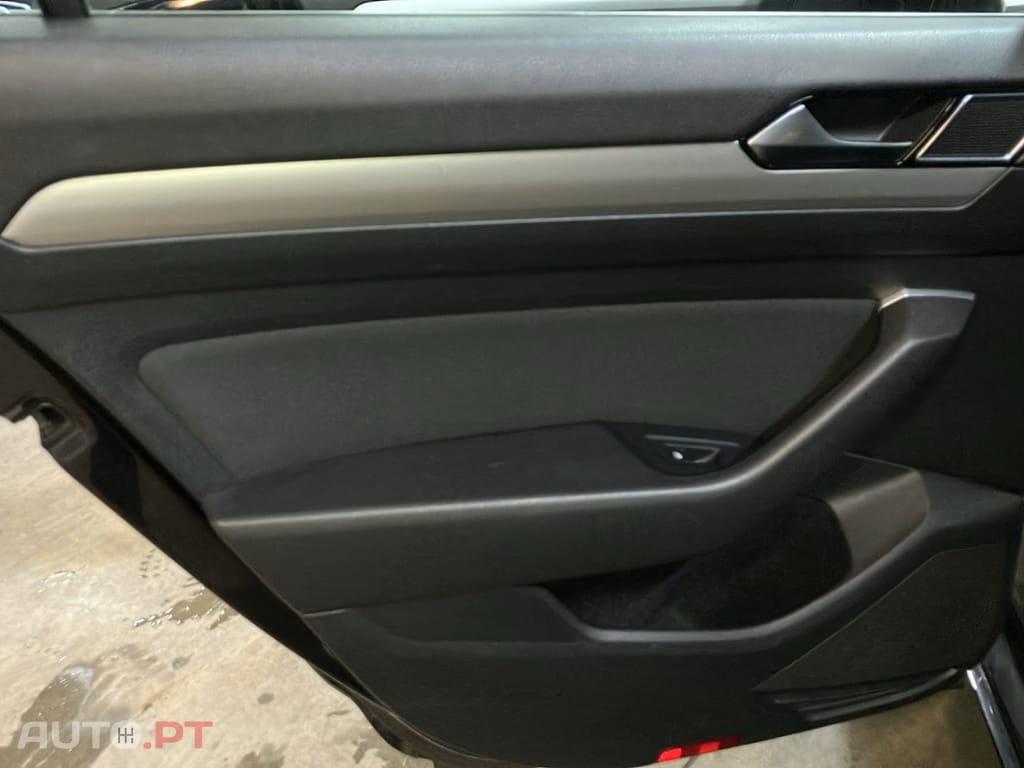 Volkswagen Passat 1.6 TDI Confortline