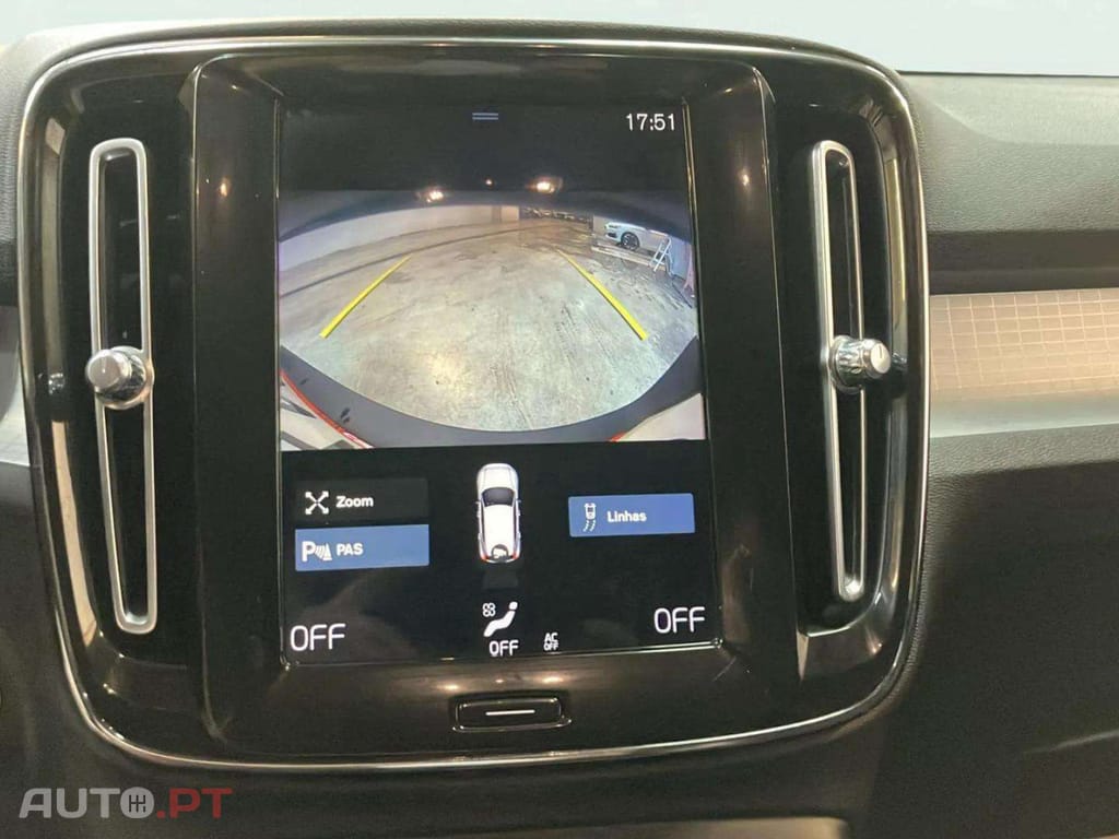 Volvo XC40 2.0 D3 150 MOMENTUM