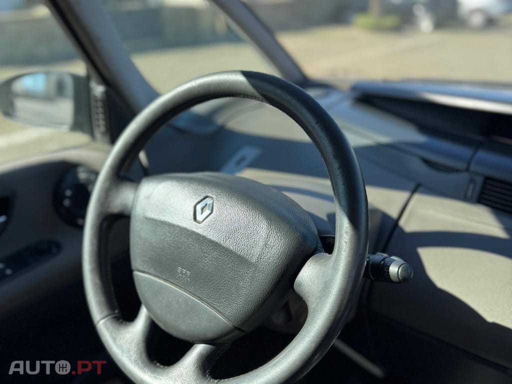Renault Espace 1.9 dCi Confort 6L