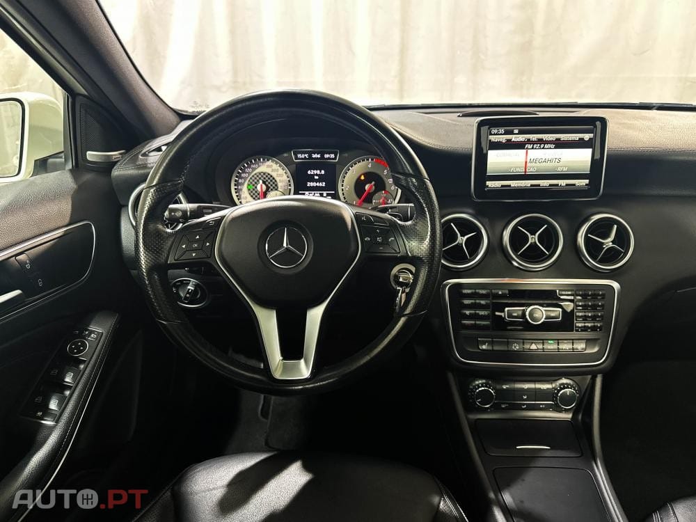 Mercedes-Benz A 180 d 7G-DCT AMG Line