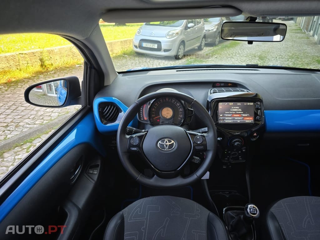 Toyota Aygo 1.0 X-Play Plus