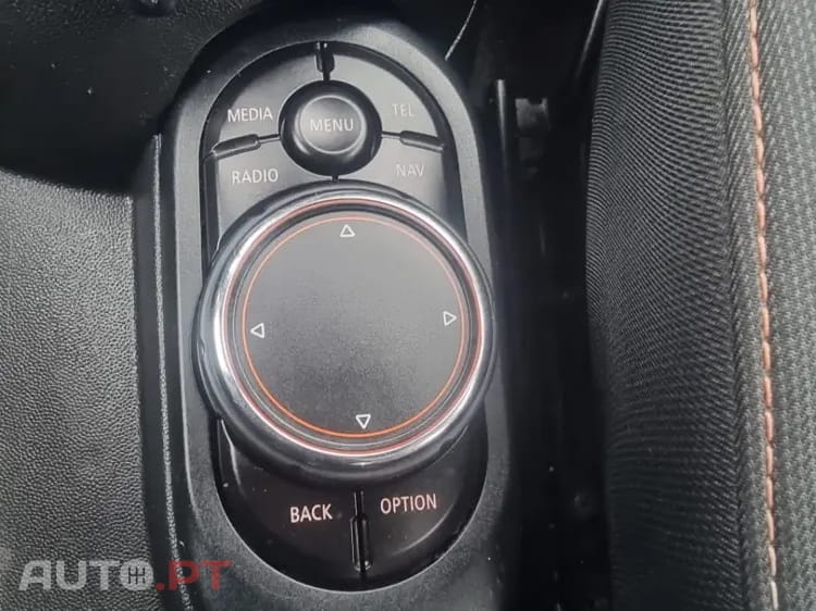 MINI Cooper Cooper D Auto