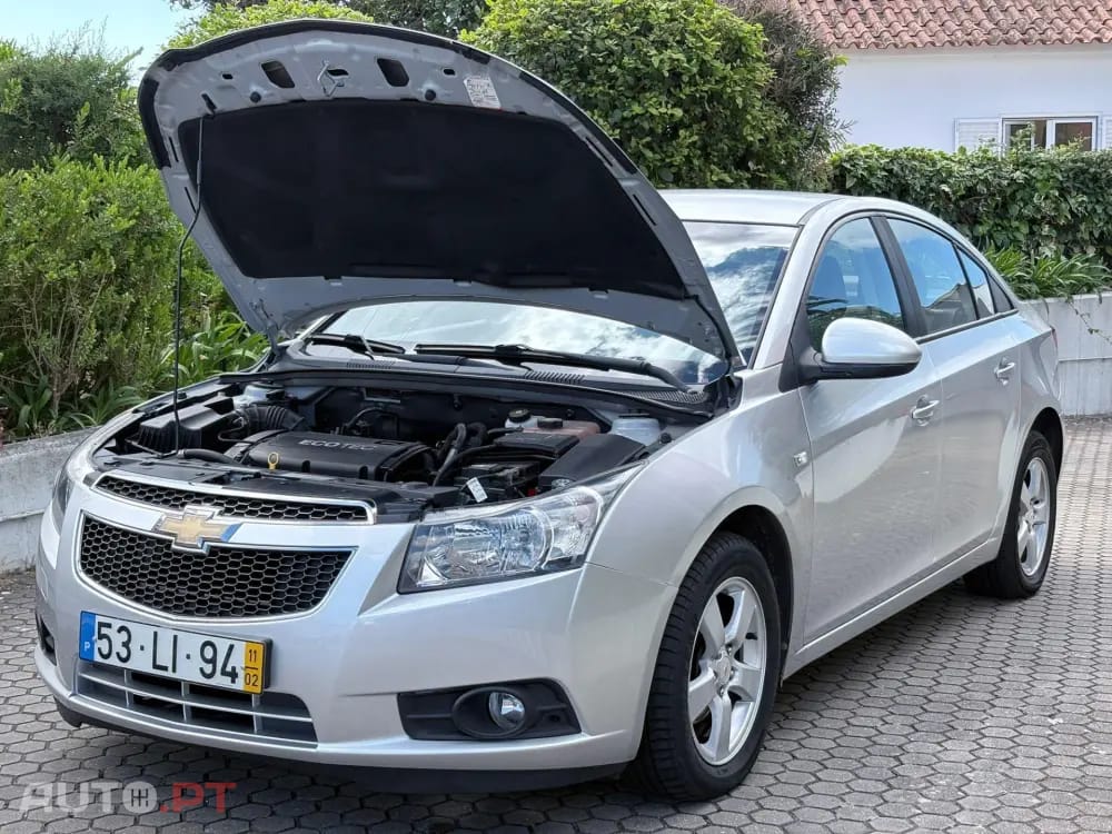 Chevrolet Cruze 1.6 LS