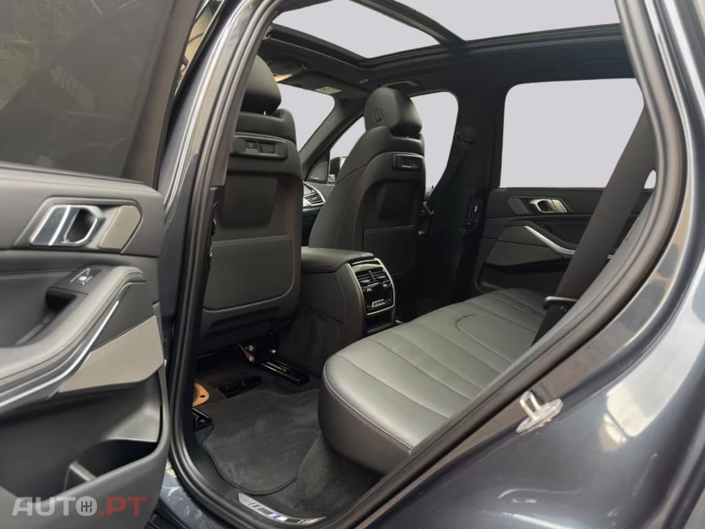 BMW X5 M I.V.A DEDUTÍVEL Sport 45e