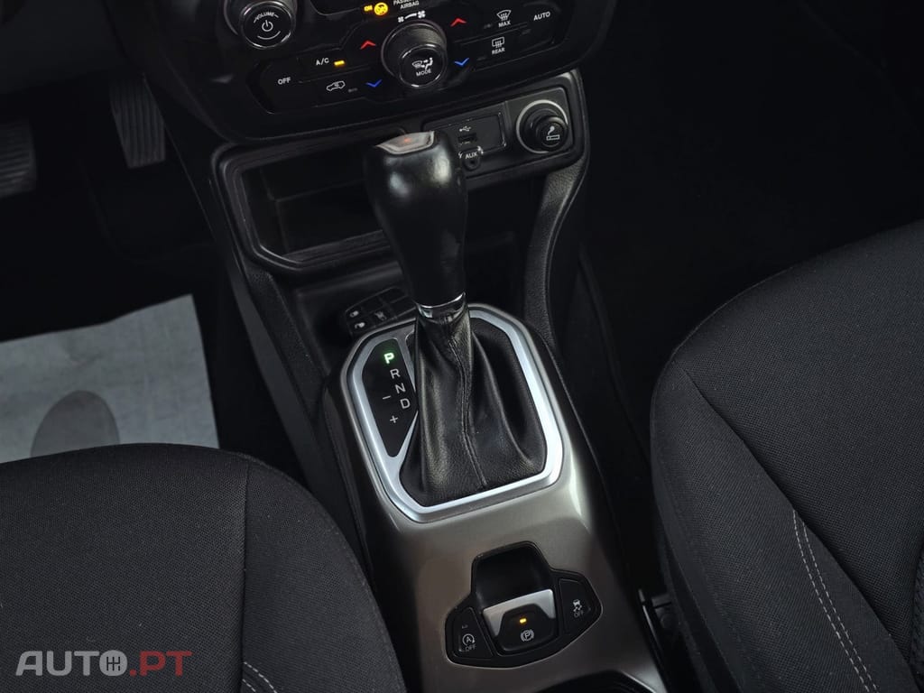 Jeep Renegade 1.6 L MULTIJET 120 CH BVR6 LIMITED