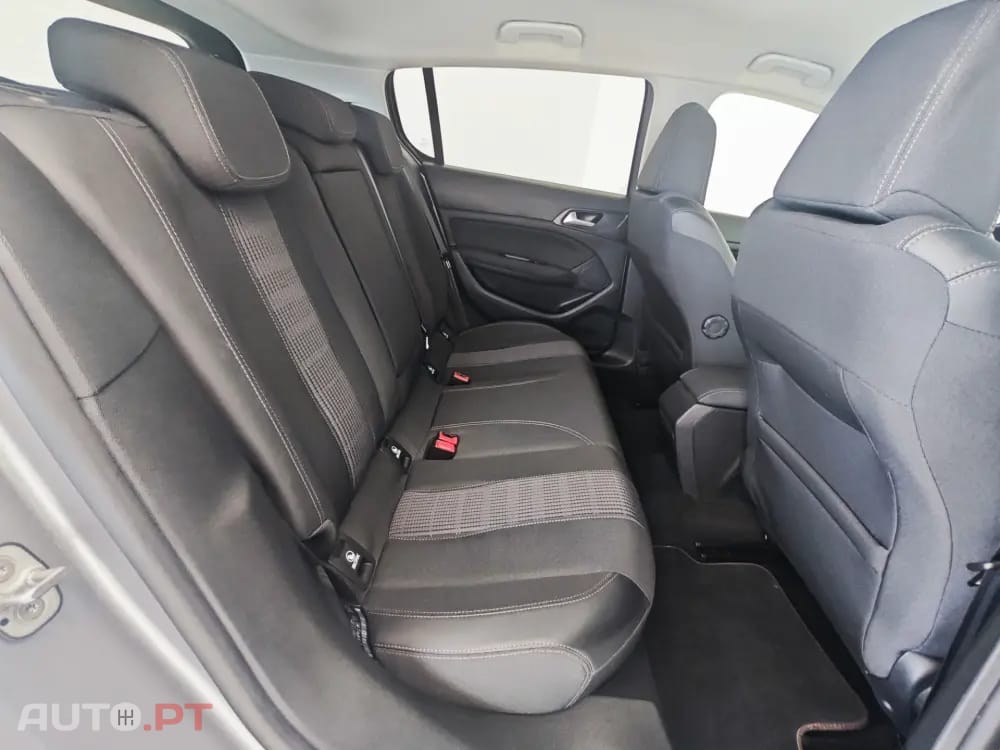 Peugeot 308 PureTech 130 EAT8 Allure Pack