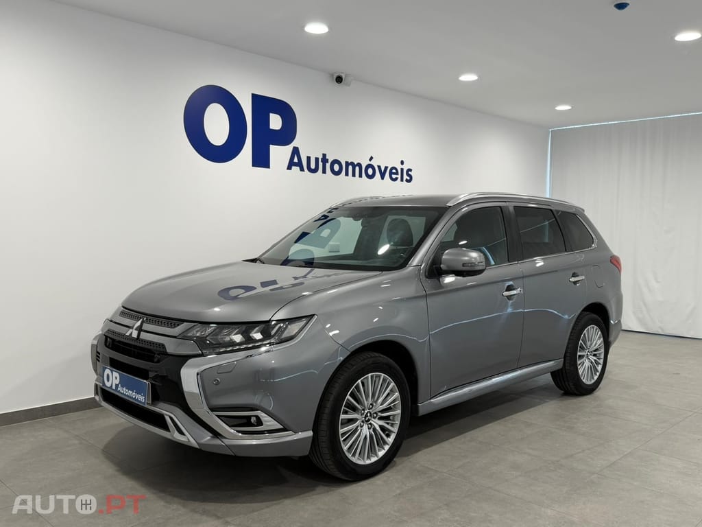 Mitsubishi Outlander 2.4 Intense