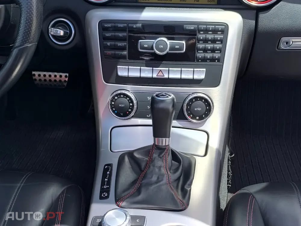 Mercedes-Benz SLK 250 (BlueEFFICIENCY) 7G-TRONIC