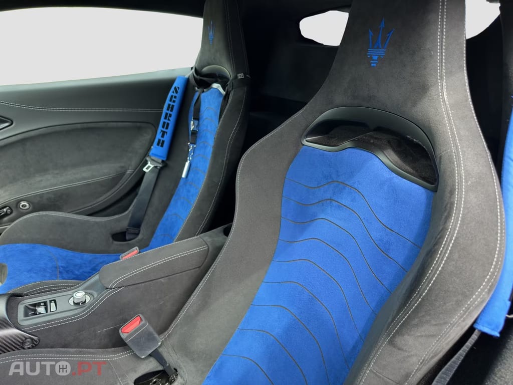 Maserati MC20 Standard