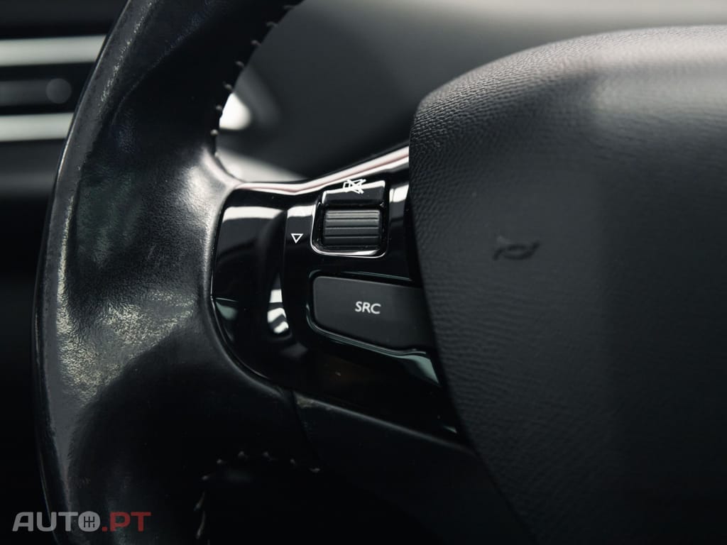 Peugeot 308 SW 1.2 PureTech Style J17