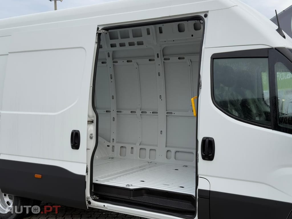 Iveco Daily 35 C 180  L 5  H 3