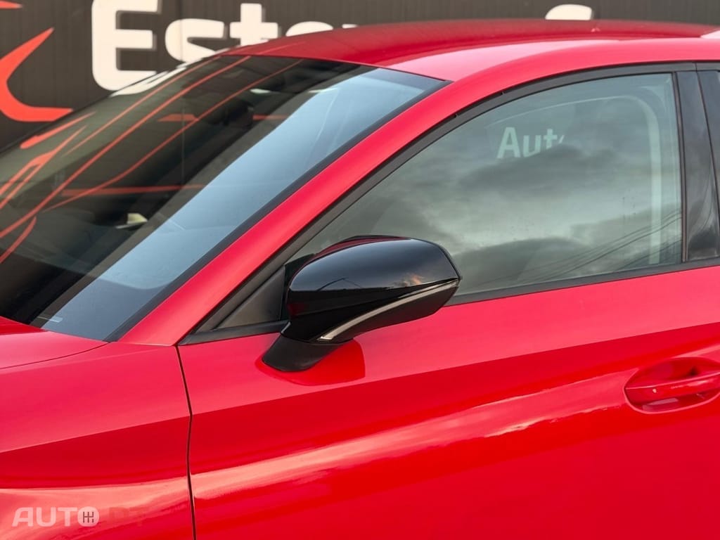 SEAT Leon 1.5 TSI — fotografia 6