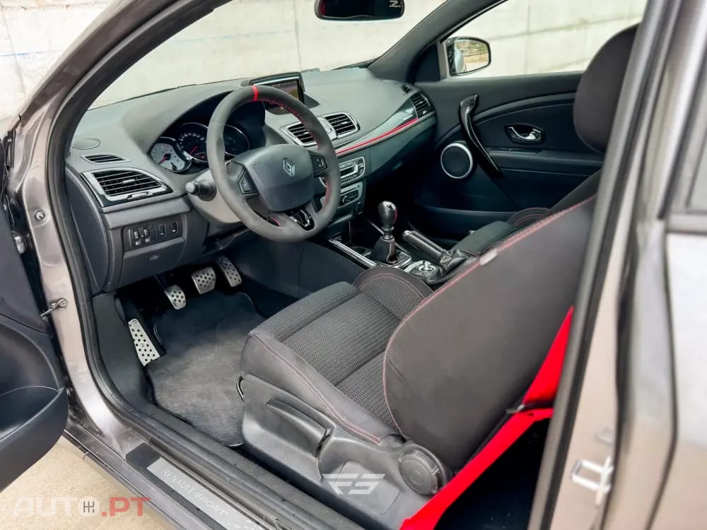 Renault Mégane Coupe 2.0 T RS