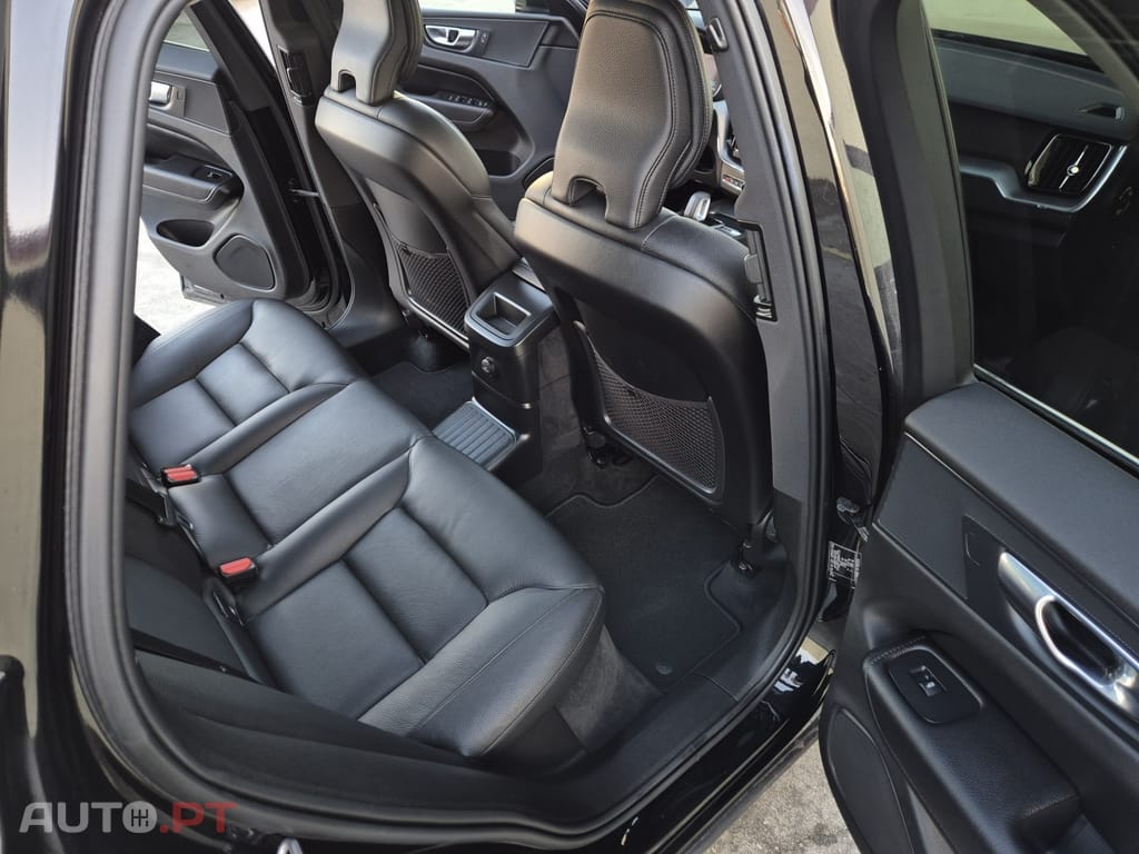 Volvo XC60 2.0 T6 PHEV Inscription AWD