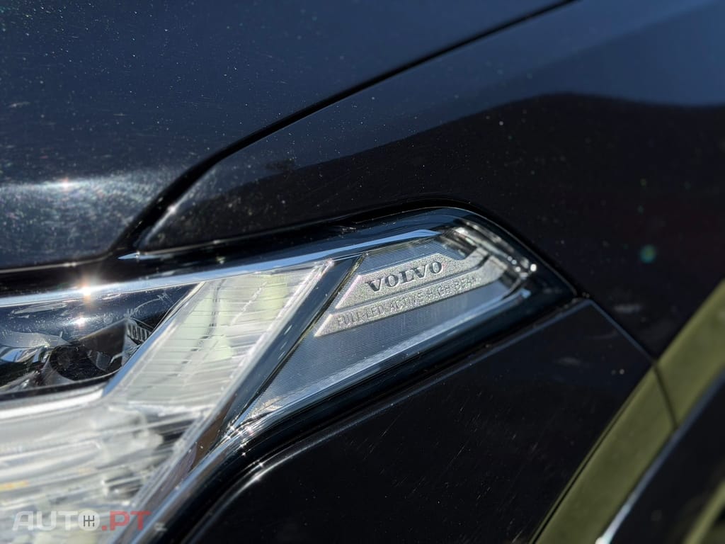 Volvo XC90 2.0 T8 PHEV Ultimate Dark AWD