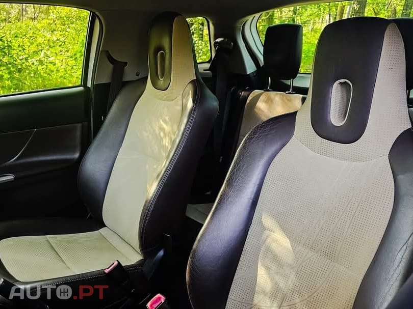 Toyota iQ 1.0 VVT-i Essential+AC