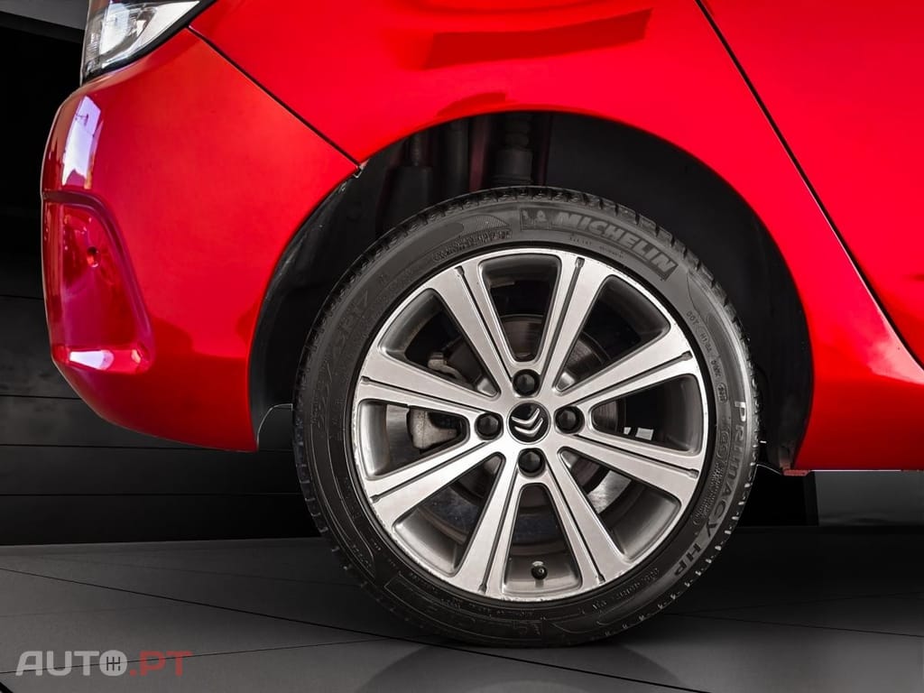 Citroen C4 1.2 e-THP Shine
