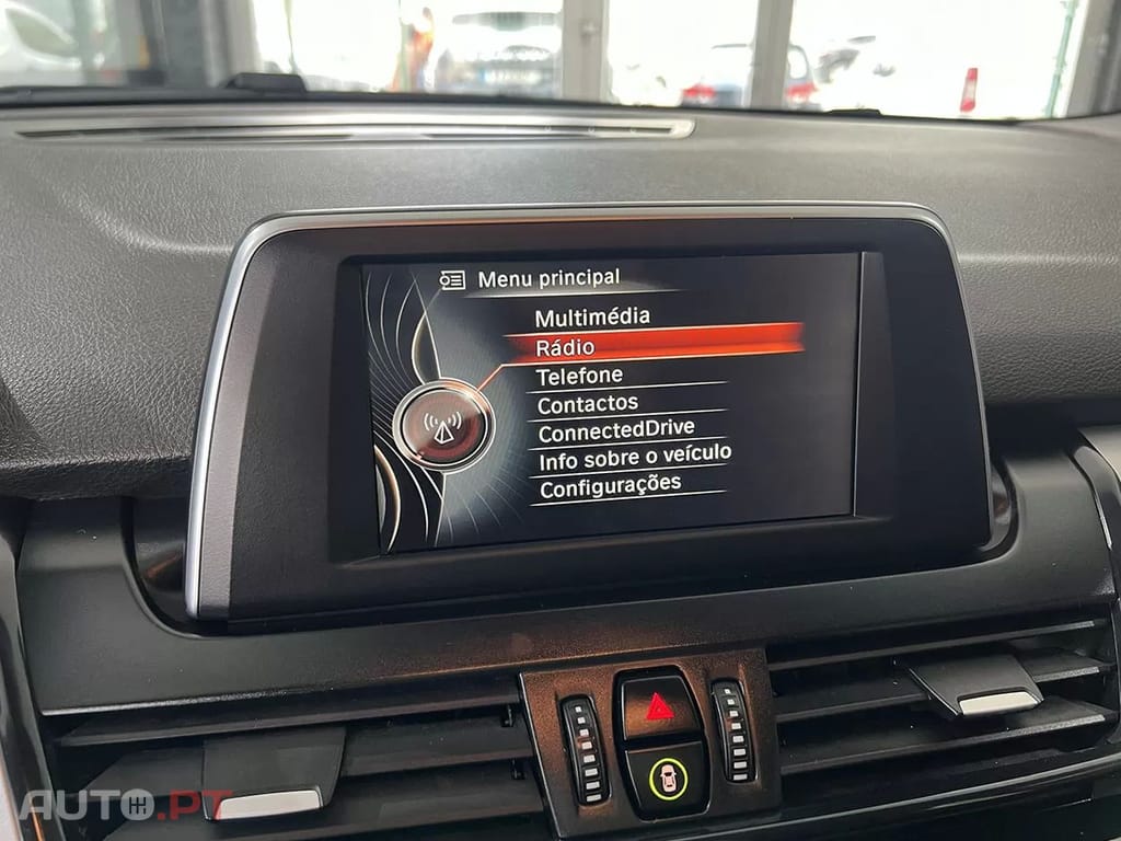 BMW 214 d Advantage