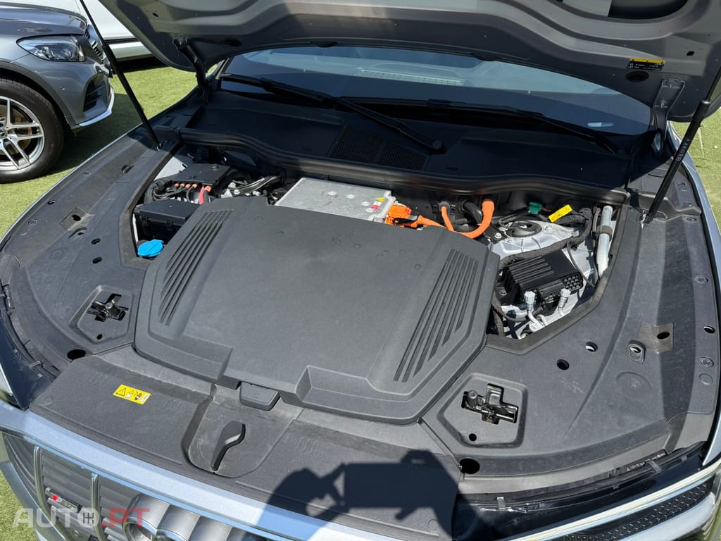 Audi E-Tron 55 quattro S line
