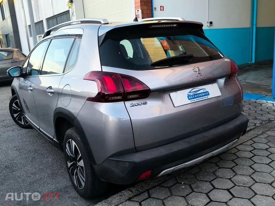 Peugeot 2008 1.6 BlueHDi Allure