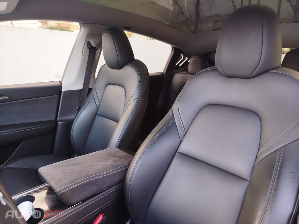 Tesla Model Y Tração Traseira Standard