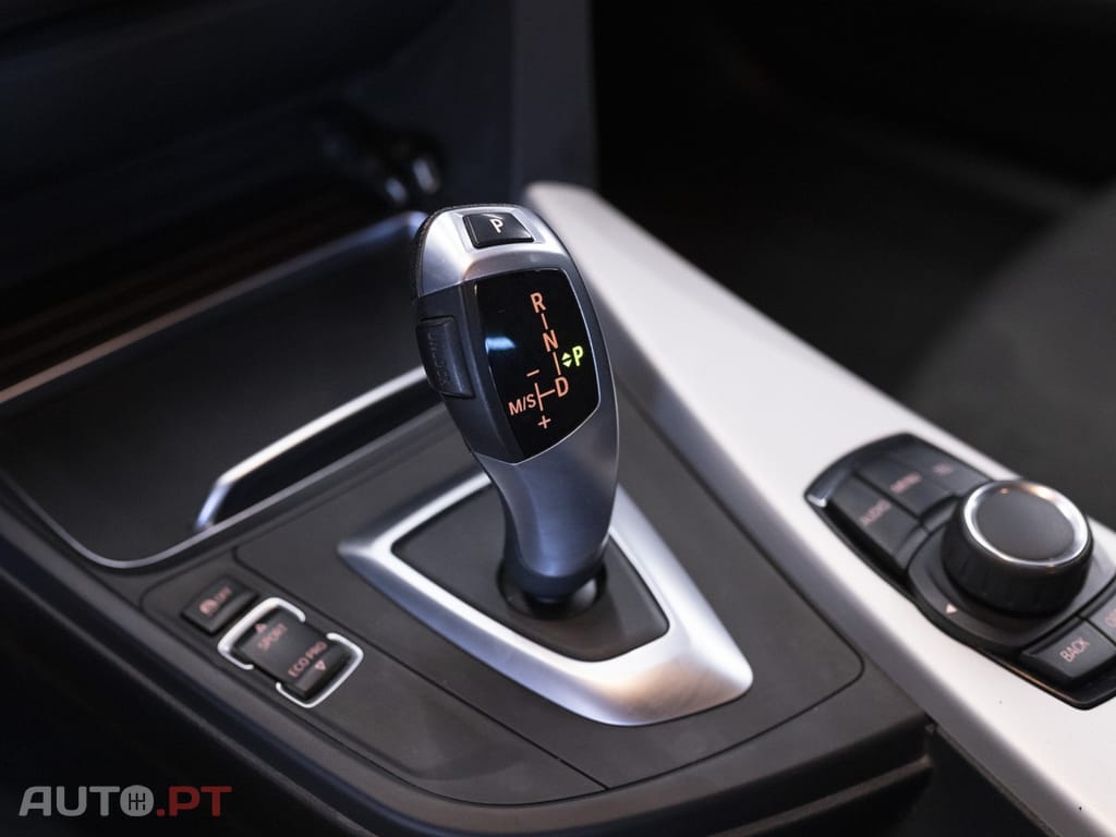 BMW 420 d Pack Desportivo M Auto
