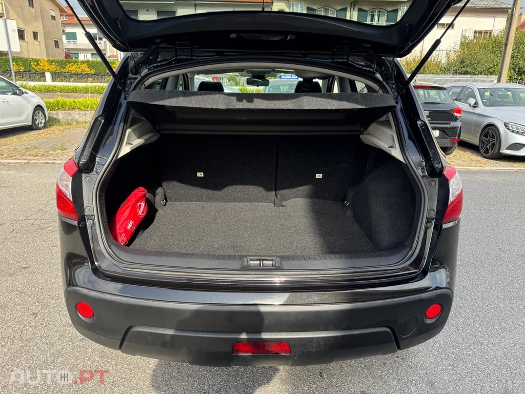 Nissan Qashqai 1.5 dCi Tekna Premium 18