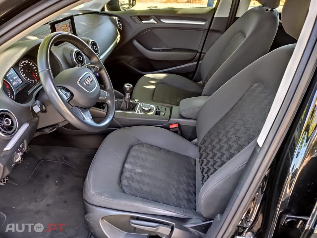 Audi A3 Sportback 1.6 TDI Attraction